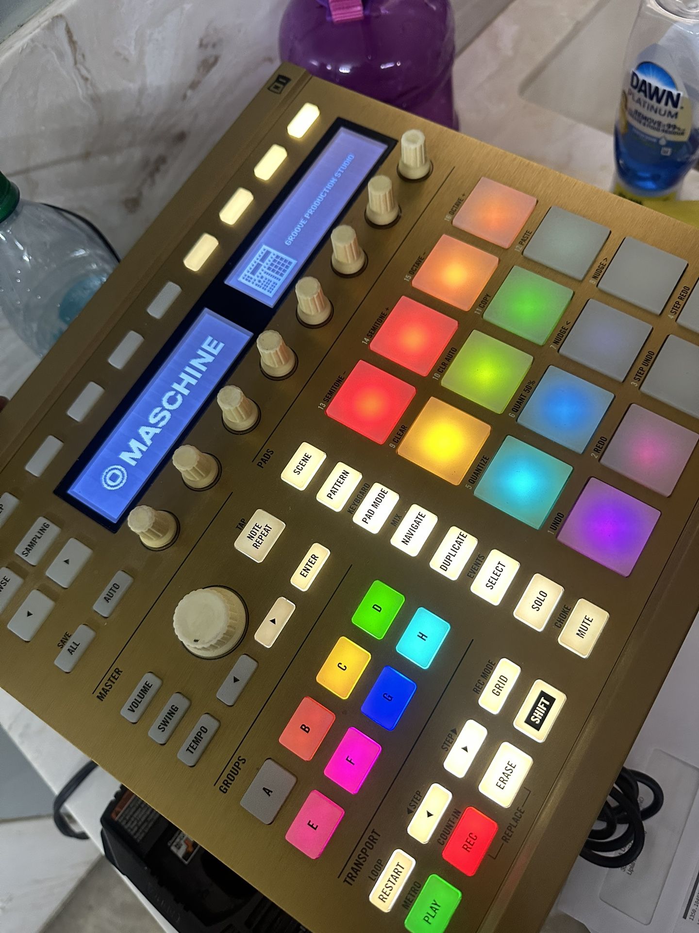 Native Instruments Maschine MK2, Rare Gold color, Excellent condition, MIDI N Ca