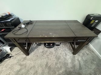 Computer Desk / standing desk with Drawers