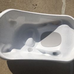 White Baby Newborn Bath