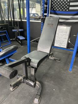 Bench / Bench Press / Adjustable Bench / Flat Bench /