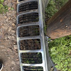 grand Cherokee grill