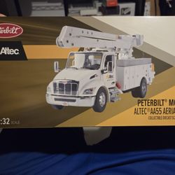 PETERBILT® MODEL 536 WITH ALTEC®AA55 AERIAL SERVICE BODY