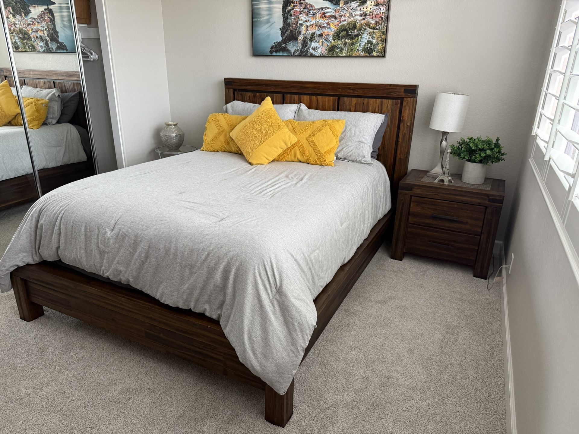 Queen Bedroom Set