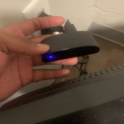 32 Inch Tv An Roku Stick For sell 