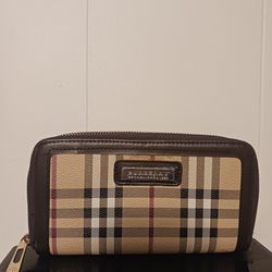 
 
 NEW-BURBERRY Wallet
