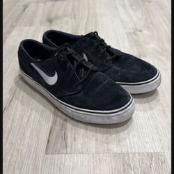 Men’s Black Stefan Janoski