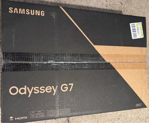 Samsung Odyssey G7 4K UHD Gaming Monitor