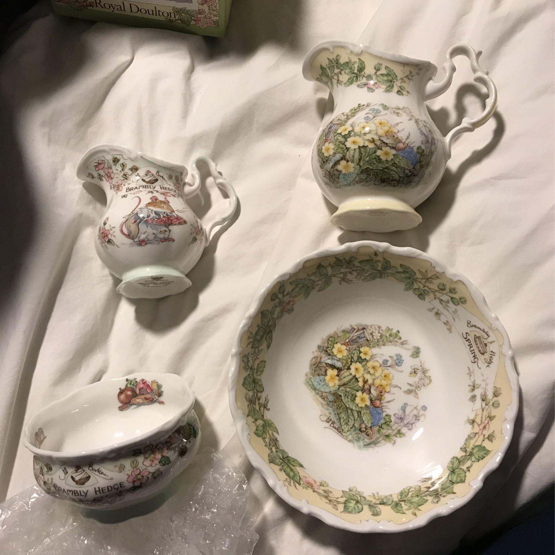 Brambley Hedge Royal Doulton  Spring 1991 Bowl And Pitcher And 1985 Tea Service With Boxes