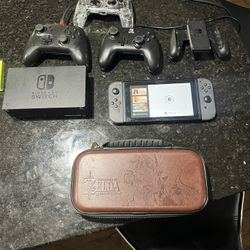 Nintendo Swich With 3 Controls And 1 Game Kontra 