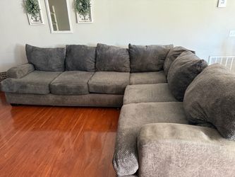 Pet friendly smoke free Gray Fabric Sectional Sofa