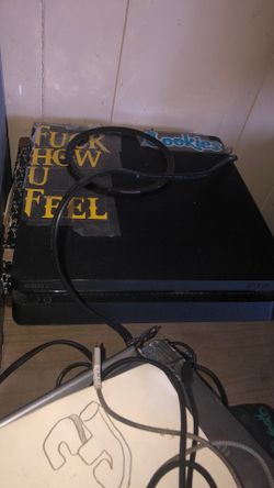 PS4 console black slim