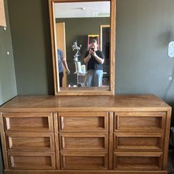 Dresser And Nightstand Set 