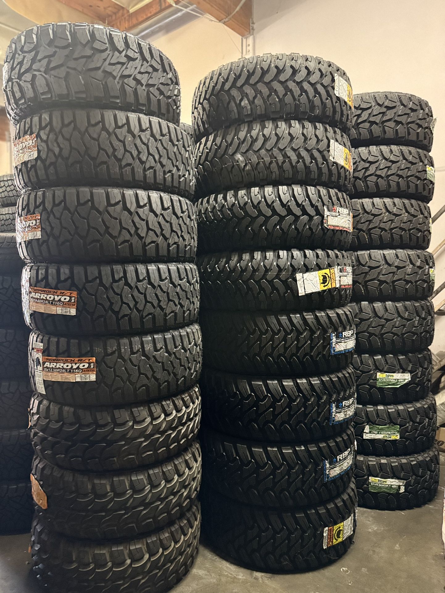 Llantas para lluvia, lodo o carretera 🌧️🚙 ¡No esperes más!