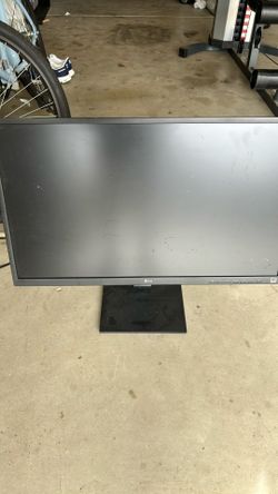 Monitor 32”