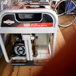 Briggs & Stratton  Generator 