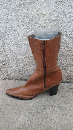 Vintage leather Arturo Chiang boots size ??