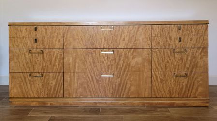 Lane Dresser -9 drawer