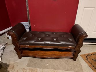 Ashley Ladelle Upholstered Bench