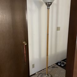 Floor lamp