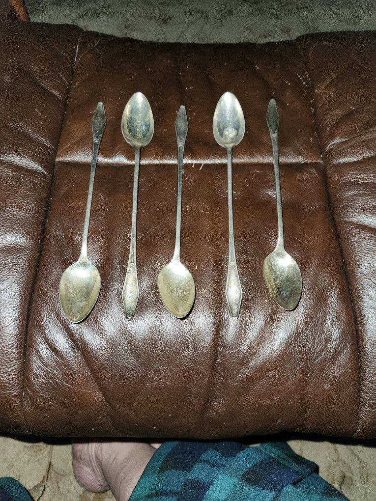 Holemas & Edwards  5 Silver Plate Tea Spoons