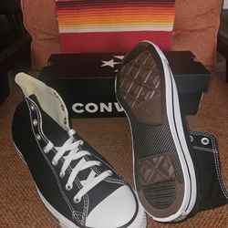 Brand New Never Been Worn Converse Chucks! Size 10