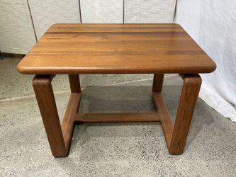 KD FURNITURE Scandinavian-Style Floating Top Side Table