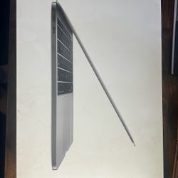 MacBook Pro 13” 