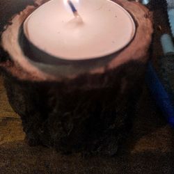 Custom Wood Carvings, Candle Holders, Paintings, Glass Art, Custom Clocks, Wood Burning Crafts, Earrings, Rings, Epoxy Jars,Turtles, Ear Gauge's, Neck