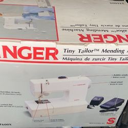 Singer Tailor Mending Machine