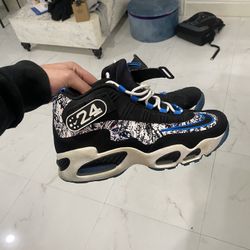 Ken Griffey Shoes Good Condition 