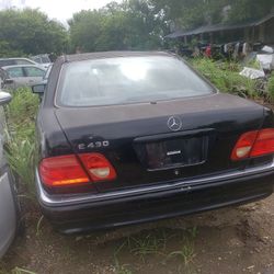 Auto Parts 2002 Mercedes E430