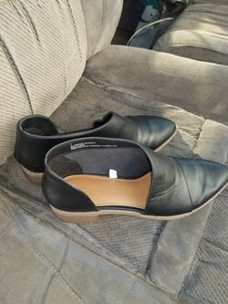 Shors girls size 7