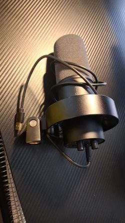 FIFINE USB Microphone – Excellent Condition