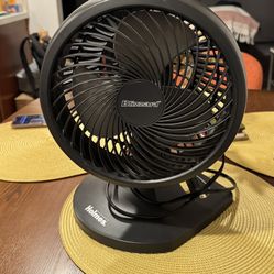 9” Holmes Oscillating Table Fan