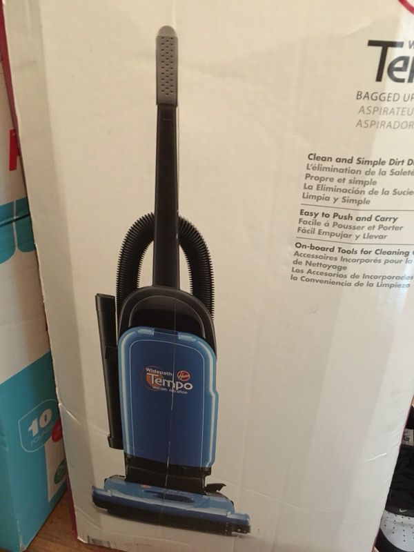 4 Black and decker hand held dust buster, Bissell 3 in 1 vacuum, Bissell poweforce compact vacuum, Bissell Widepath Tempo.