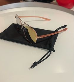 Rose Gold Aviator Sunglasses with Mirrored Lenses