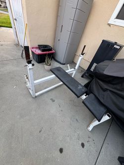 Weight bench