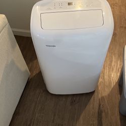 AC TOSHIBA 