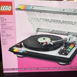 Retro record Player LEGO Set
