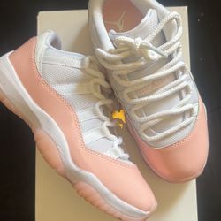 Jordan 11 Low 