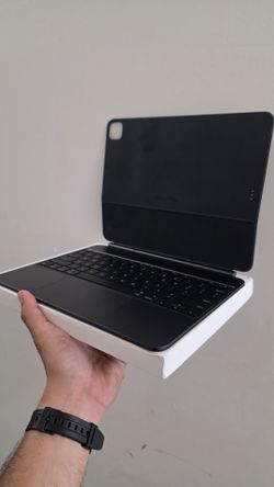 Apple Magic Keyboard for iPad Pro