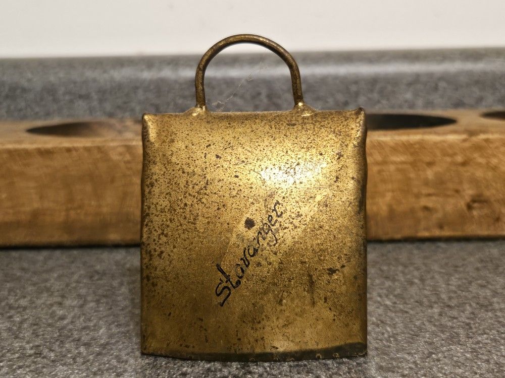 Vintage Midcentury Very Old Netsl COWBELL