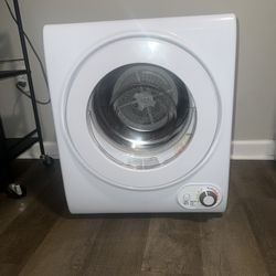 1.5 CU ft Clothes Dryer 