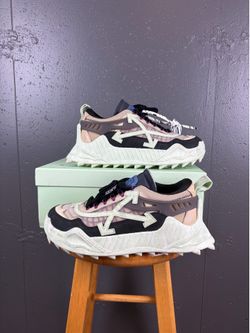 Off-White ODSY-1000 'Black Mint’ SZ 42/9 Preowned OG Box
