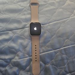 Apple Wataxh For Sale 100$. Its New I Didn't Like It
