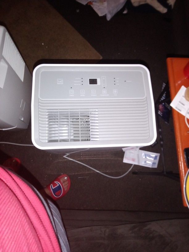 Hisense Dehumidifier 70 Pints