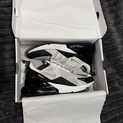 Nike Air Max 270 Gold Black White Men’s Size [SIZE 11M] Like New Worn Once