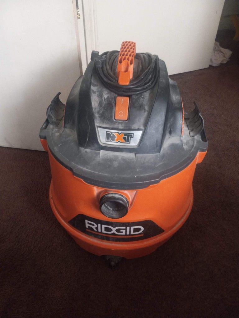 Ridgid 14 Gallon Vacuum