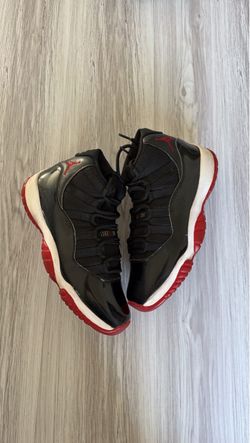 Jordan 11 bred size 9