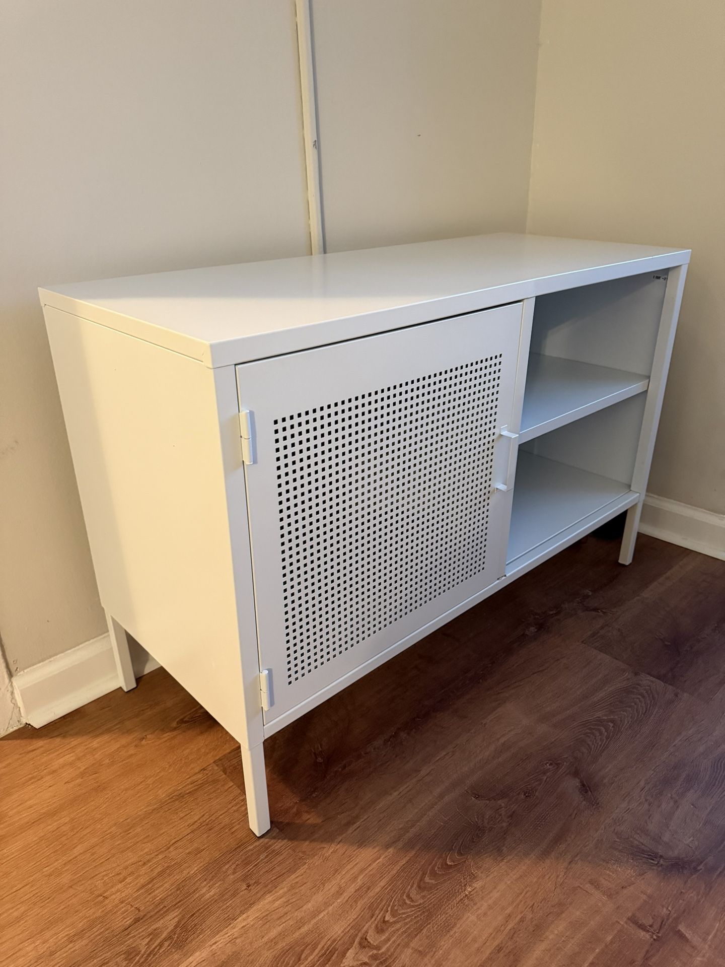 Metal Accent Console / Storage Cabinet / Dresser - Excellent Condition